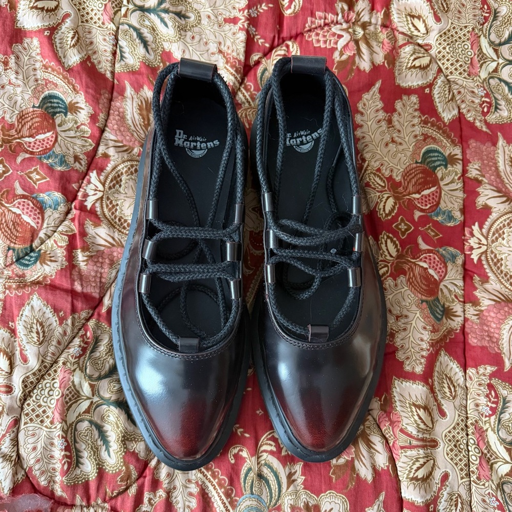 Dr. Martens Women's Cherry Elphie II Leather Flats US 8